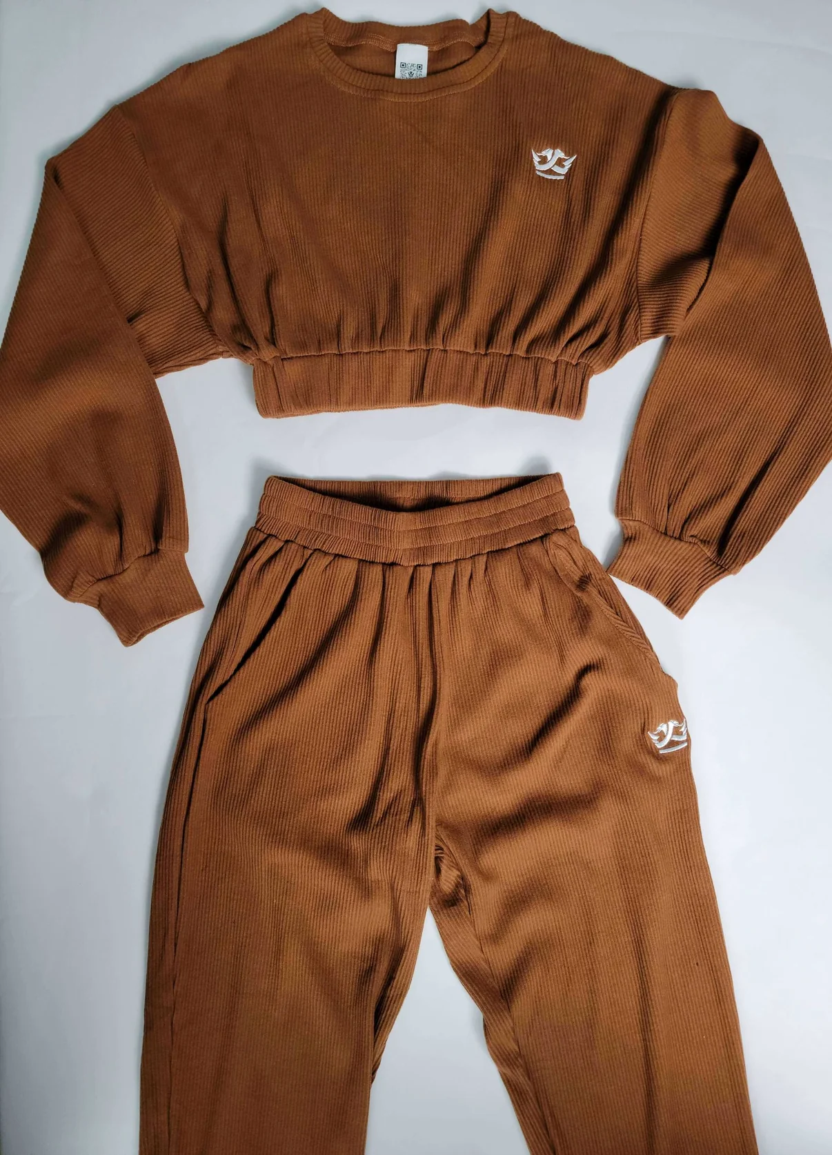 CropTopJoggerSet_DarkBrown_1.webp