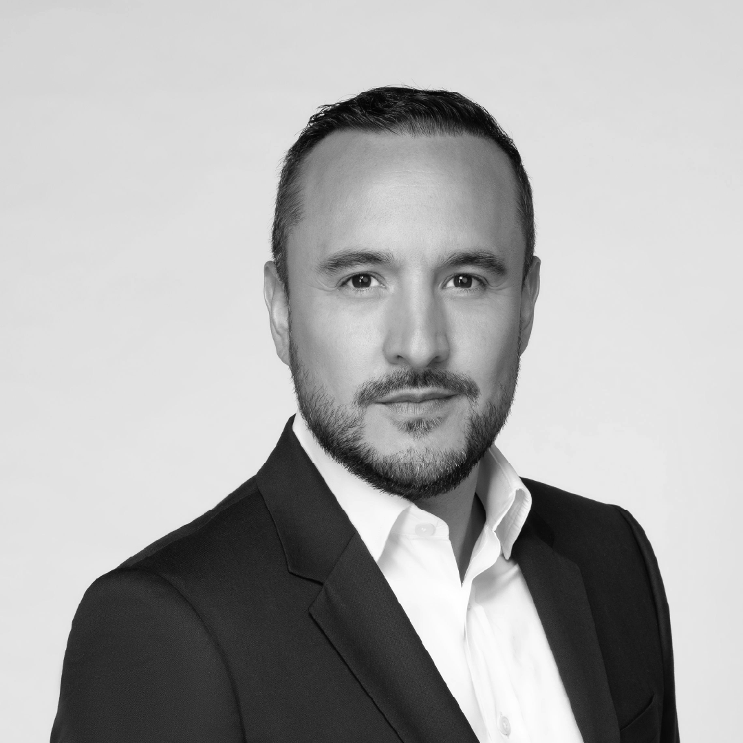 Juan Ponce - Telemundo Studios